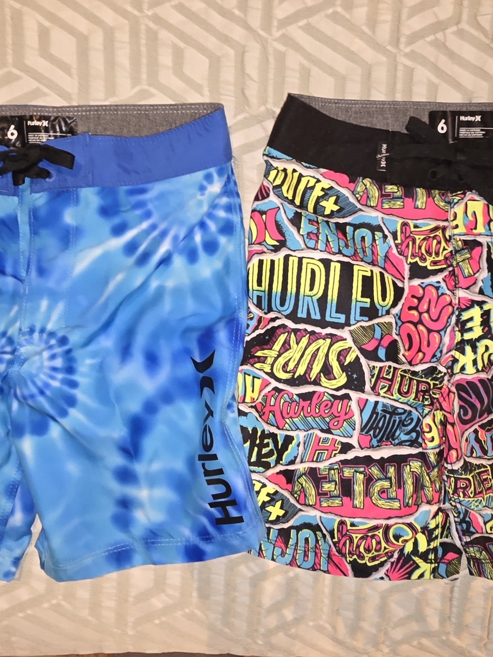 Hurley Boys' Blue Tie-Dye and Neon Graphic Swim Shorts NWOT Never Worn
